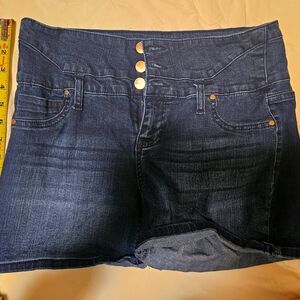 D Jeans stretch high waist jean shorts with real pockets size 10